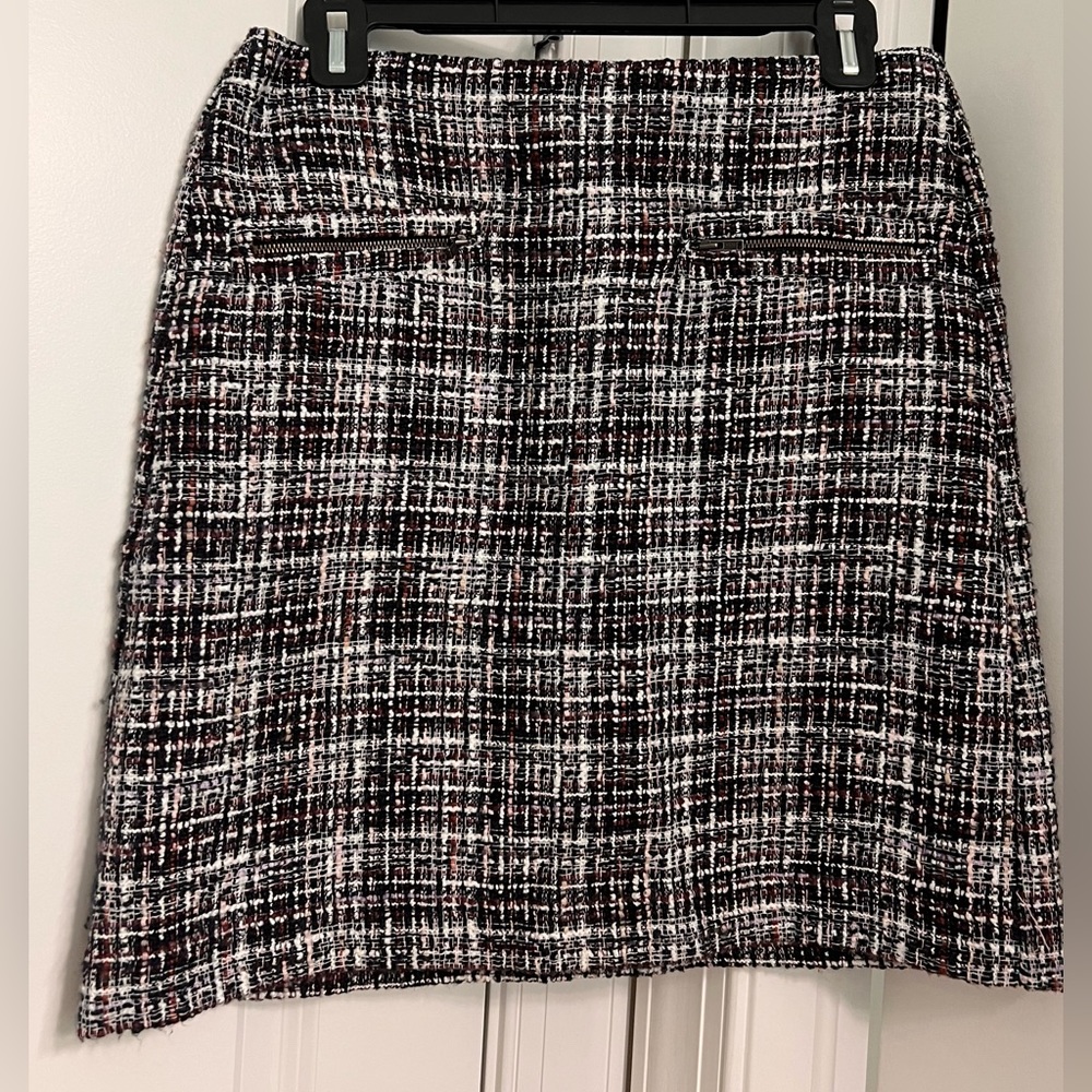 LOFT black and white tweed skirt.